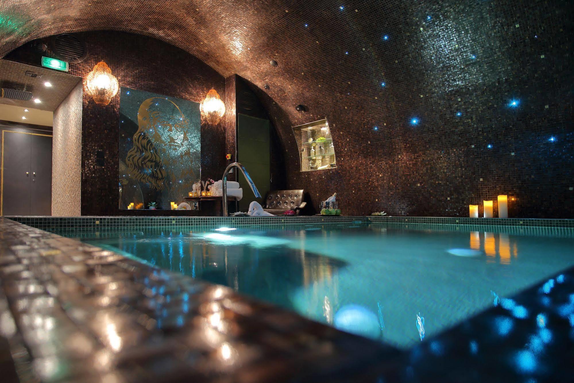 Hotel Da Vinci & Spa Paris Exterior photo